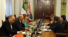 31. jul 2015. Članovi Odbora za spoljne poslove u razgovoru sa predsednikom parlamentarne delegacije Italije pri CEI